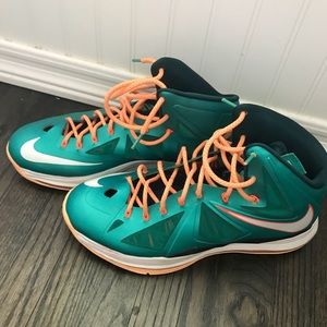 Lebron James size 12 men’s Nike